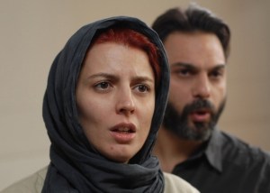 cena-do-filme-nader-and-simin-a-separation-de-asghar-farhadi-1298140701910_560x400